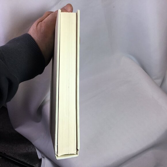 Alice's Adventures in Wonderland Hardcover Lewis Carroll 1999 Illustrated - Picture 5 of 16